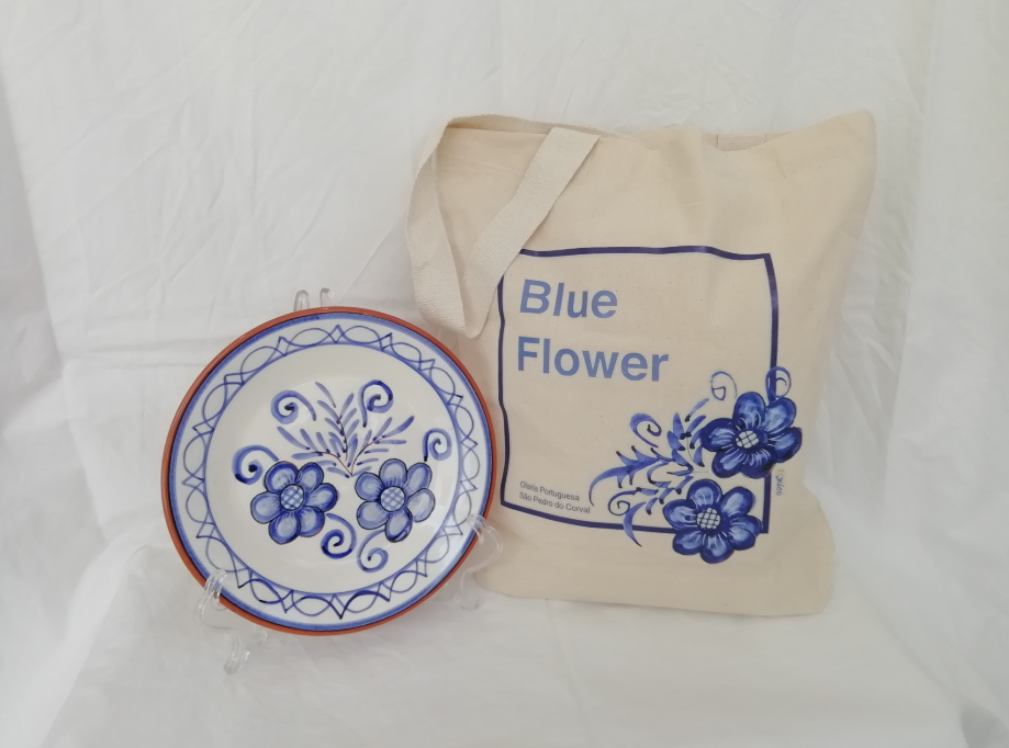 Conjunto Floral Azul e Branco